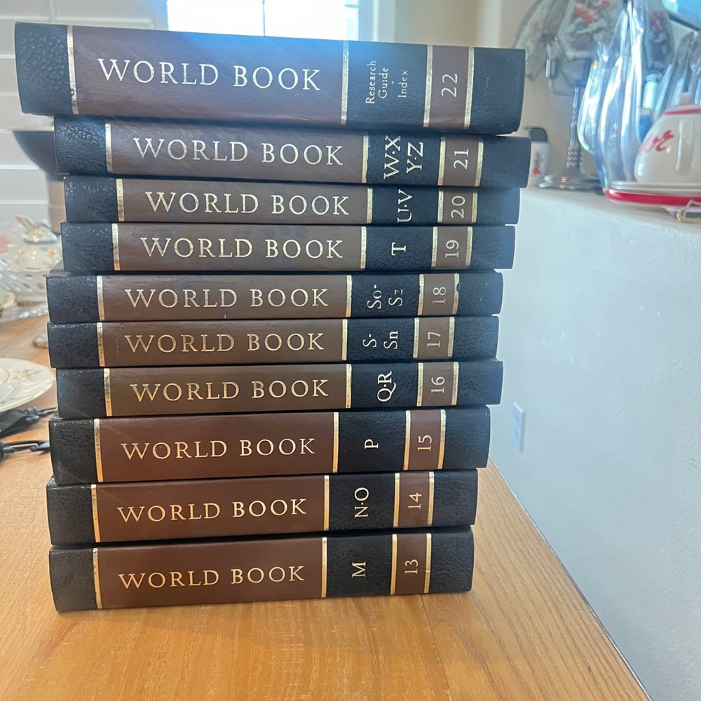 World Book Encyclopedia 1979 13 To 22 Vol Set , Year Books And‎ Research Book